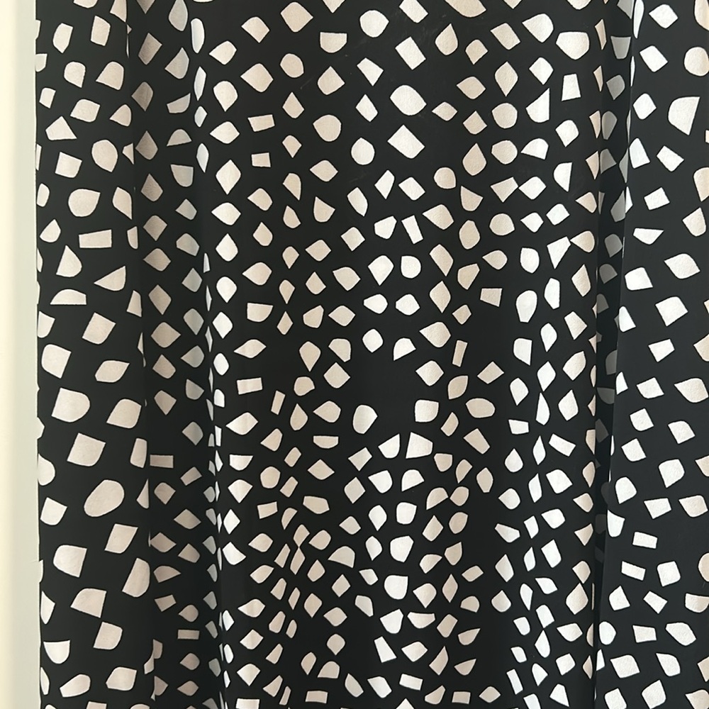NWOT.  Woman’s LuLaRoe maxi skirt with black background and white shape pattern. - Picture 3 of 7